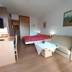 Appartamento La2 Seeblick Haus Mit Direktem Seezugang Am Ossiachersee
